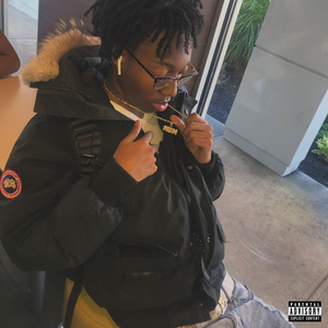 初中女生可以光溜溜上学吗
